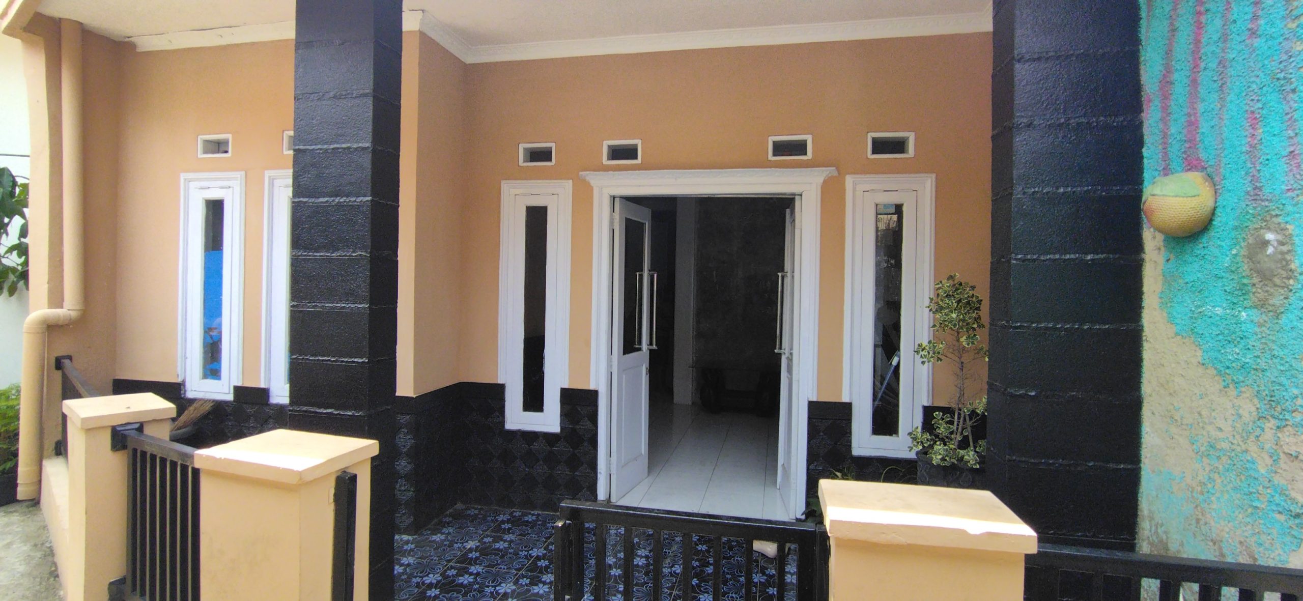 dijual rumah cihanjuang cimahi